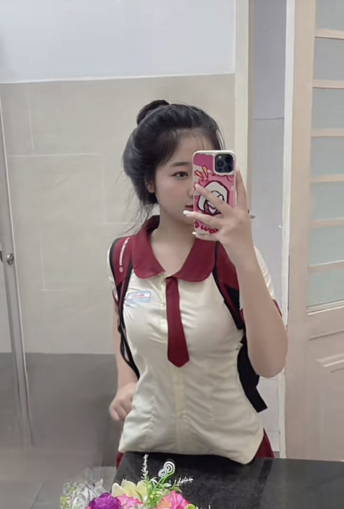 296882-9eb8aaf2d15f.jpeg