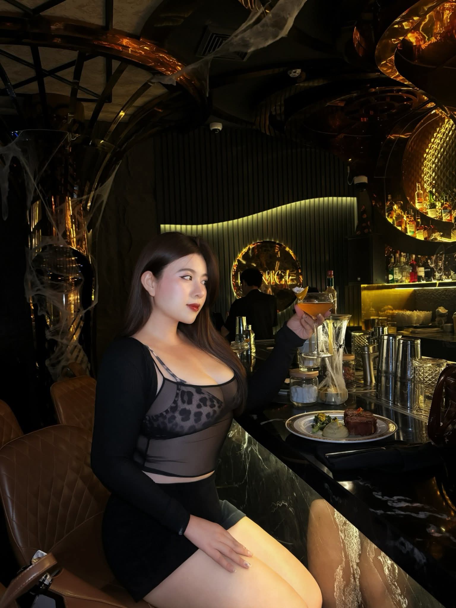 532102-fc36e4a3818f.jpg