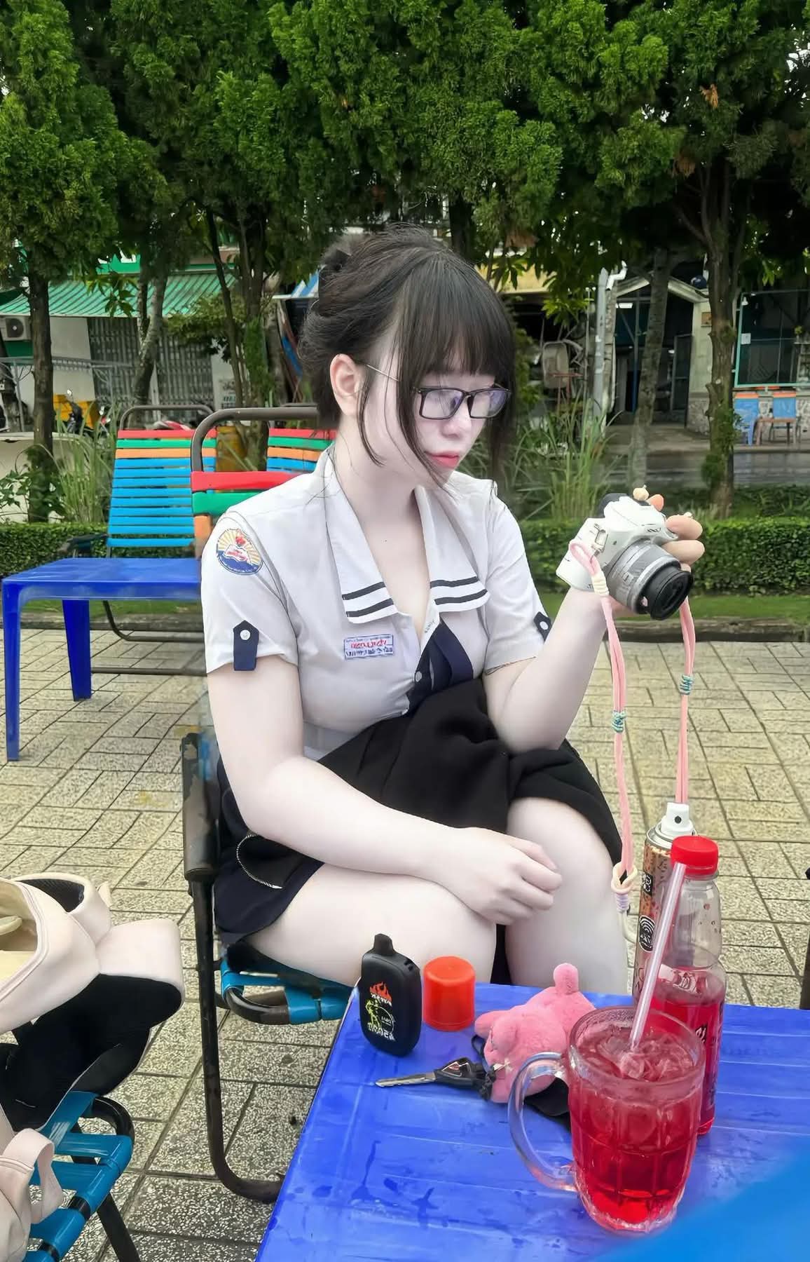555991-f744600cfff0.jpg
