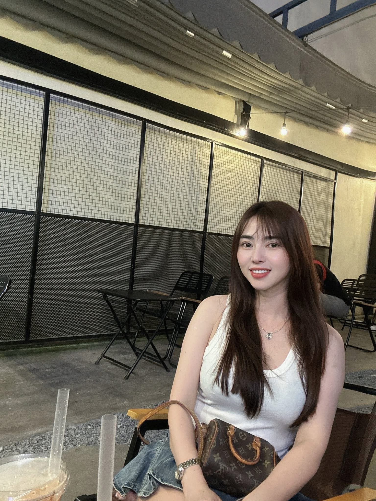 597031-d819557f5f02.jpeg