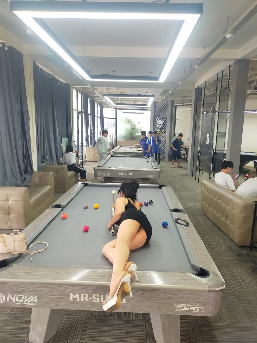717844-d86968000920.jpeg