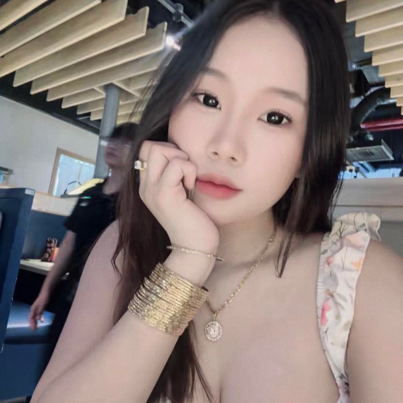 727877-b86c6658b8f2.jpg