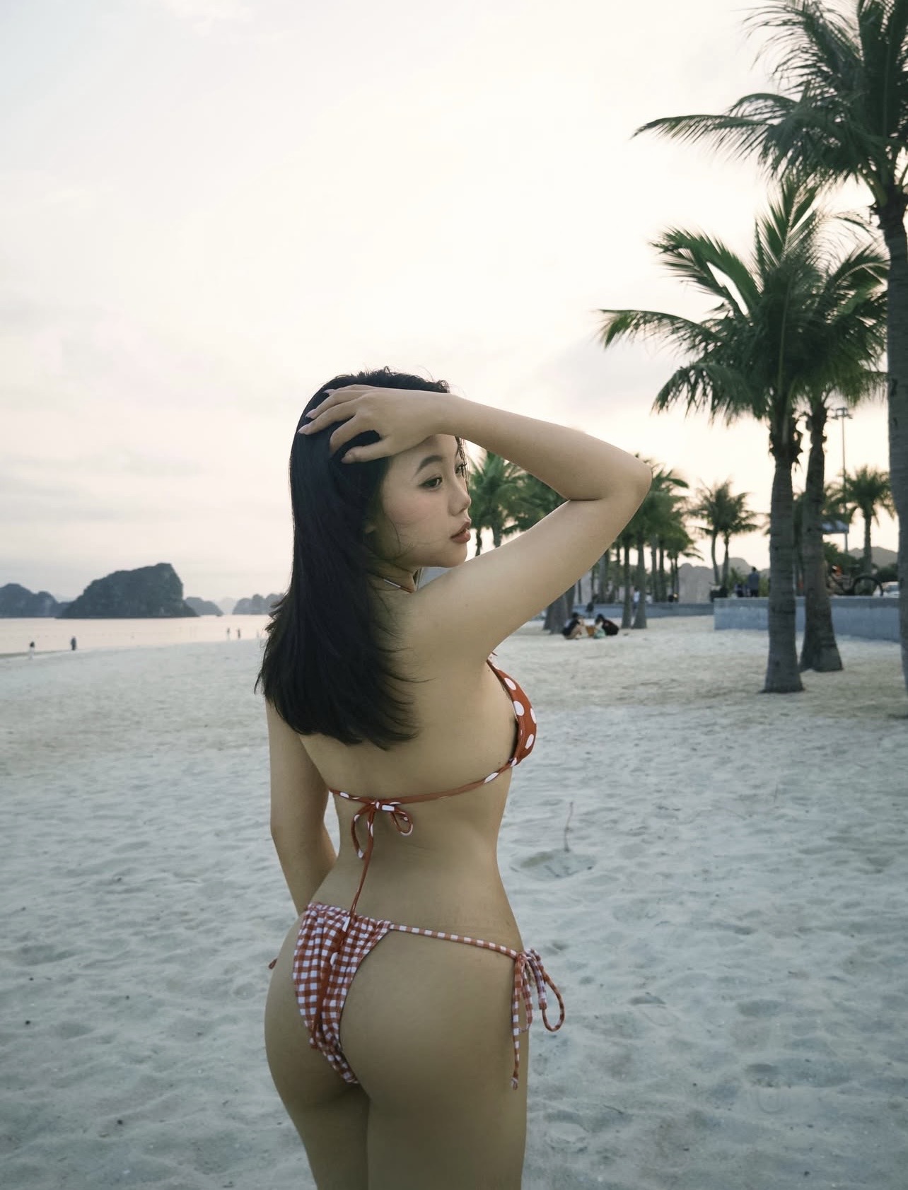 812124-08eb11ff6bca.jpeg